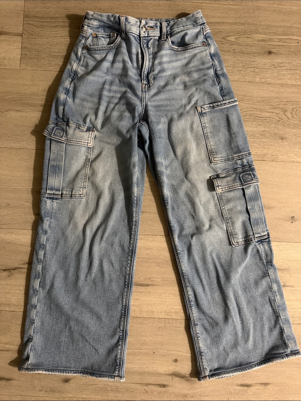 Relaxed Light Blue Cargo Jeans for Men — Utility Style